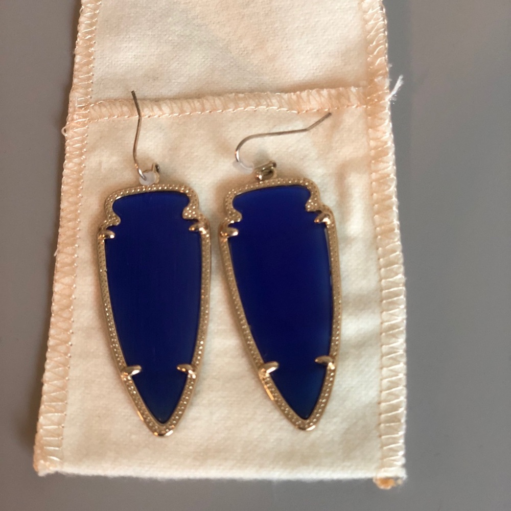 Kendra Scott Arrow Earrings